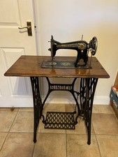 1906 Singer Sewing Machine