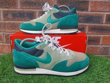 NIKE AIR EPIC QS TRAINERS. MENS SIZE 7 UK GREEN *2015*