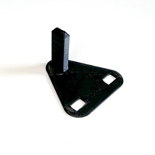 Adaptor ground pin - adaptor,