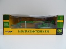 New Britains John Deere Farm Mower Conditioner 635 43003 As Shown 1:32