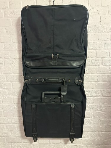 Hartmann wheeled garment bag