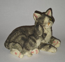 Vintage resin cat ornament - resin,