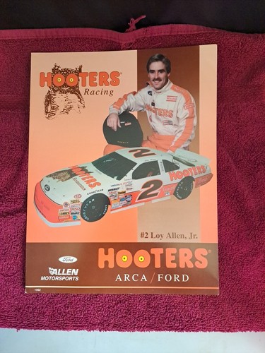 Loy allen hooters - hooters,