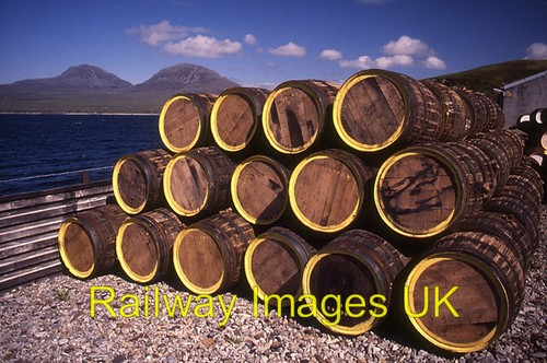 Whisky barrels - , at