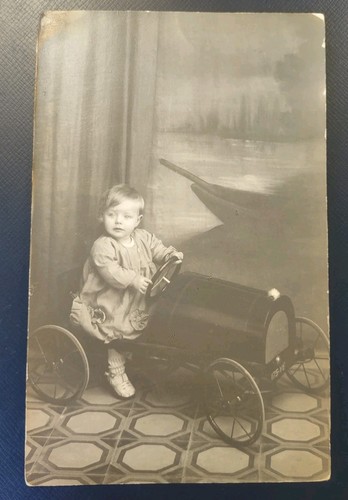 1910s child studio - child, in