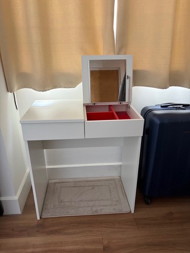 Dressing table with mirror - table,