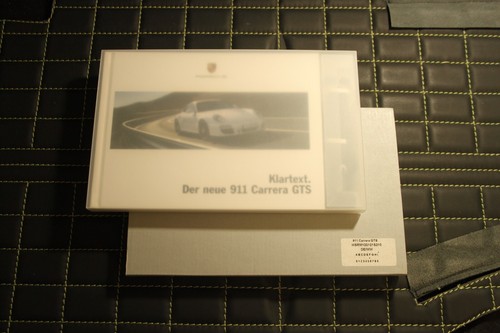 Brochure owners box - brochure, porsche