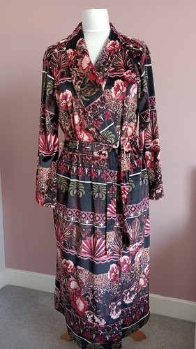 Next dressing gown art - dressing,