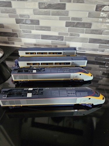 Hornby eurostar train pack - eurostar,