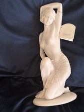 Vittoria Collection Female 14