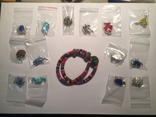 Bracelet random change - random,