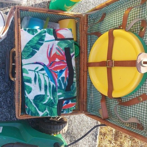 Vintage picnic hamper - picnic, basket