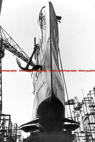F003743 german submarine - f003743,