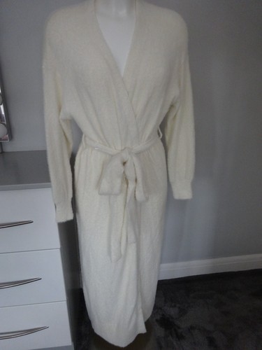 Bnwt ivory soft feel - ivory,
