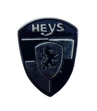 HEYS LUGGAGE SUITCASE BADGE