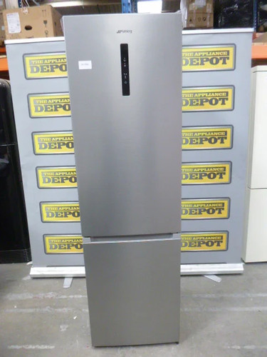 Smeg fridge freezer - smeg,