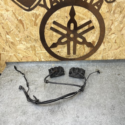 Honda adv750 front calipers - front,
