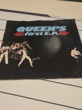 Queen first - queen’s,