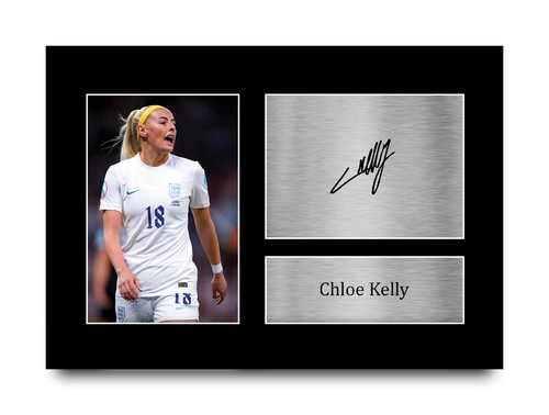 Chloe kelly signed - kelly, england