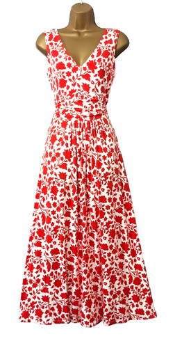 Boden white red floral neck - boden,