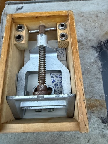 Vintage woden dowelling - dowelling, jig