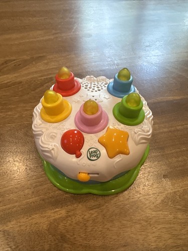 Musical birthday cake - musical, with