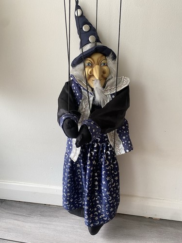 Large wooden face - large, witch