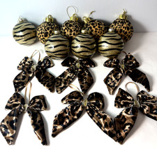  CHRISTMAS ANIMAL LEOPARD PRINT DECORATIONS TREE BAUBALS KITSCH ORNAMENT BOWS