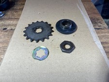 Yamaha rd350lc rd250lc 350ypvs  front sprocket and parts  cheap to clear