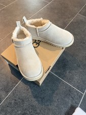 UGG Australia women Classic