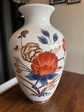 Vintage Linchmere IWAI Pottery Vase decorated in the Imari style 11” Tall VGC