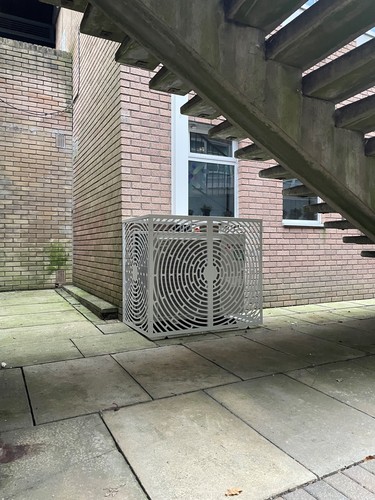 Heat pump air con - air,