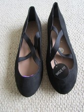 Bnwt new look - black, faux