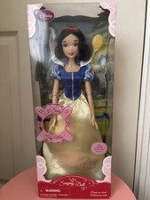 Disney Store Singing Snow White — 16” (circa 2012) — New in Box