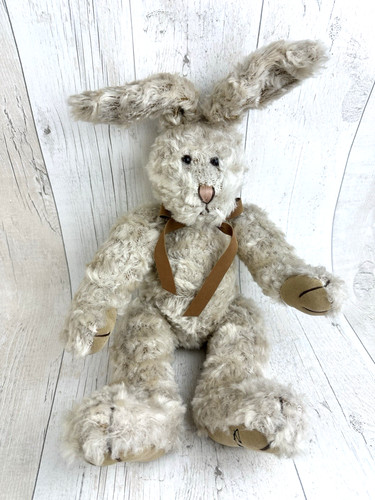 Rare russ berrie hare - rare,