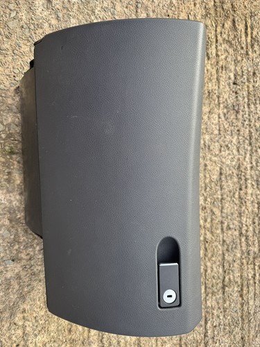 Mercedes class glove box - mercedes,