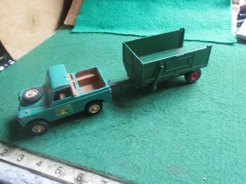 Britains land rover tipping - &,