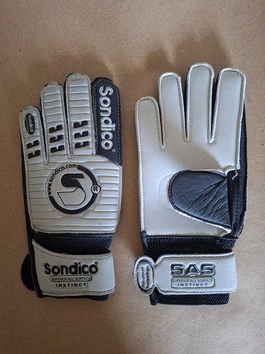 Sondico instinct goalkeeping - sondico,