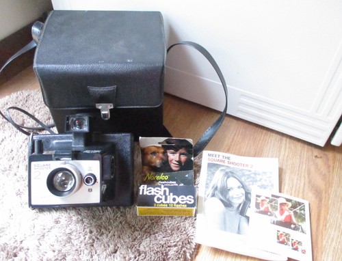 Vtg polaroid square shooter - square, 2