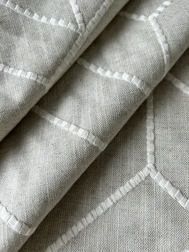 Geometric pattern neutral