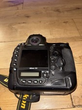 Nikon D4