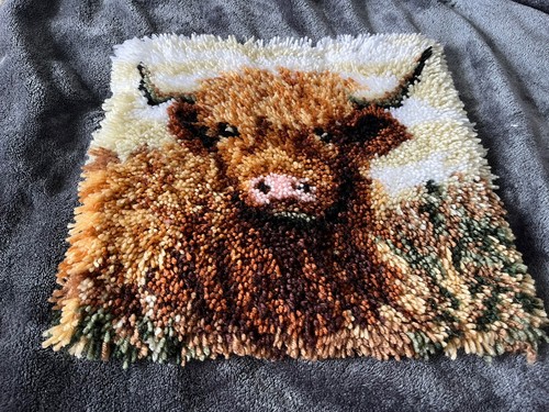 Ready made latch hook wool - ready,