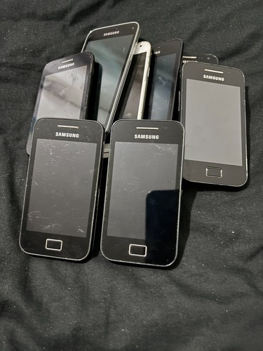 Job lot samsung phones - lot, of