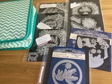 Christmas Cutting Dies Bundle with folder