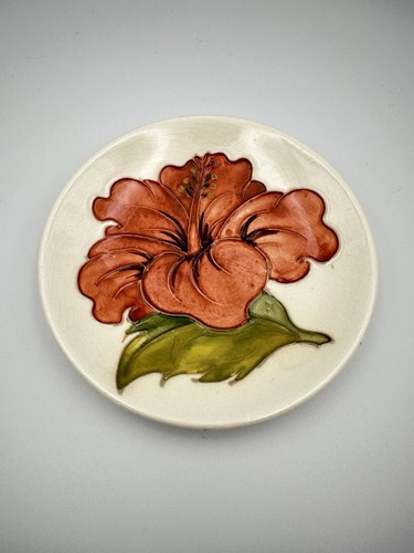 Moorcroft magnolia pattern - moorcroft,