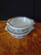 Vintage Set of 2 Pyrex