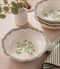 Stacey Solomon Green & White