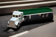 Matchbox Peterbilt Truck 1981 Convoy Series Lesney 1:80 ACE Cab and Trailer