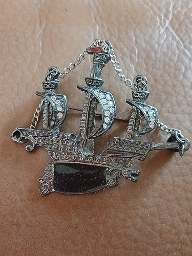 Vintage galleon ship brooch - vintage,