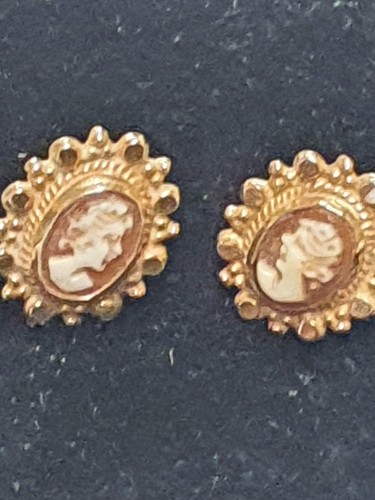10ct gold cameo - 10ct,